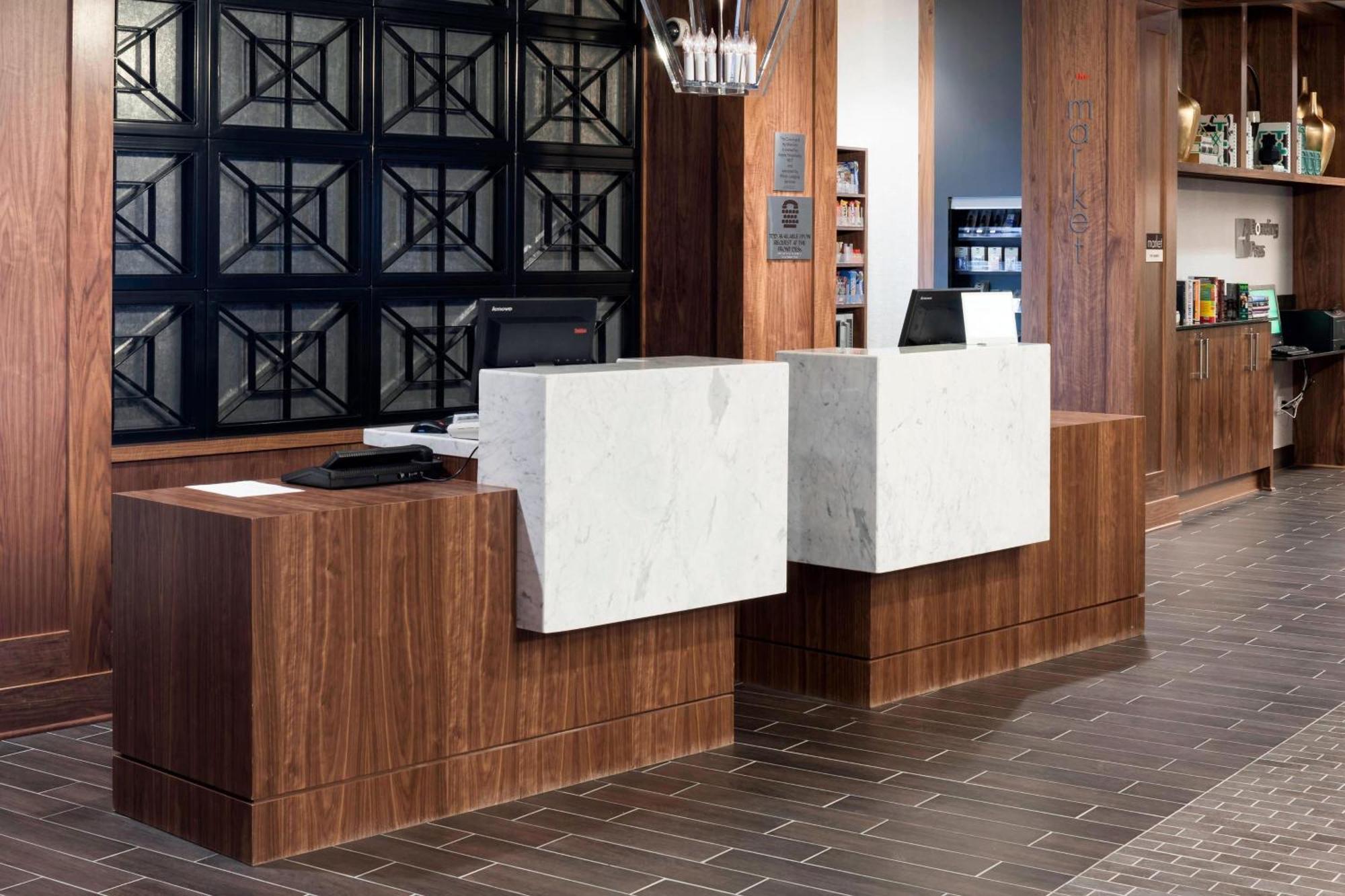 Hotel Courtyard By Marriott Richmond Downtown Zewnętrze zdjęcie